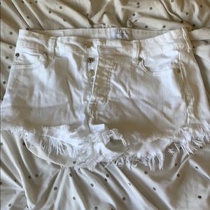 White denim shorts from pink lily